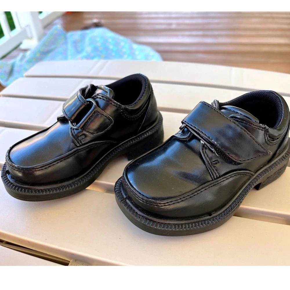 French Toast Boys Black Dress Shoes Uniform School Hook and Loop Size 5M Toddler